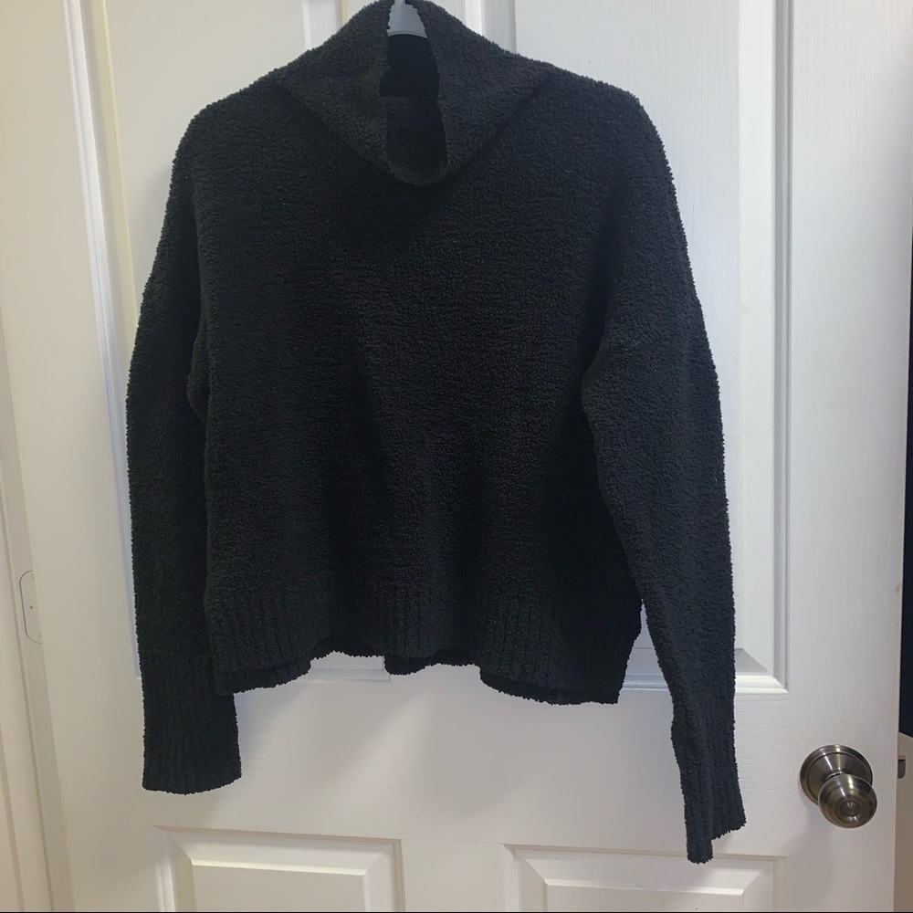Ugg black medium teddy bear 🧸 Material Black pullover